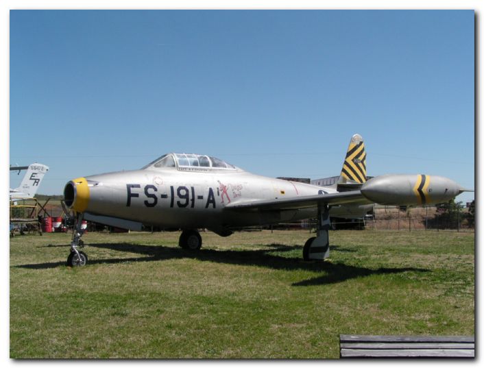 Republic F-84E Thunder Jet / 01191